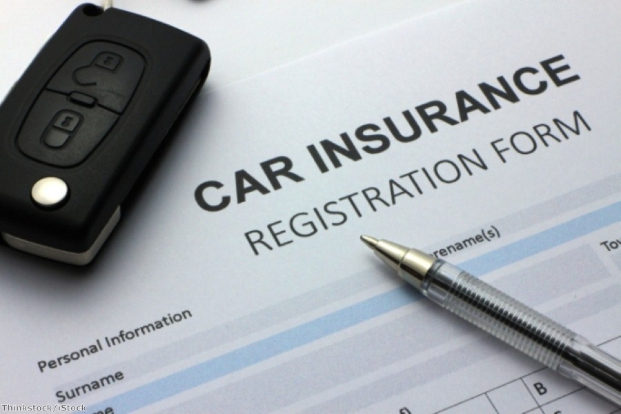 How to keep car insurance premiums low cars2buy